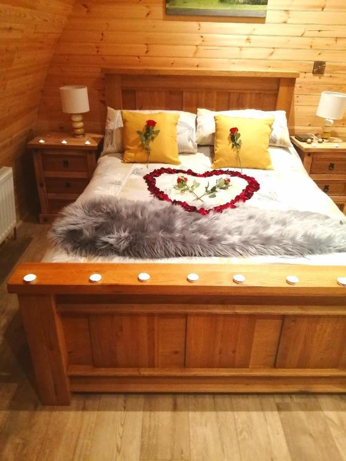 Tollymore Luxury Log Cabins Newry Zewnętrze zdjęcie